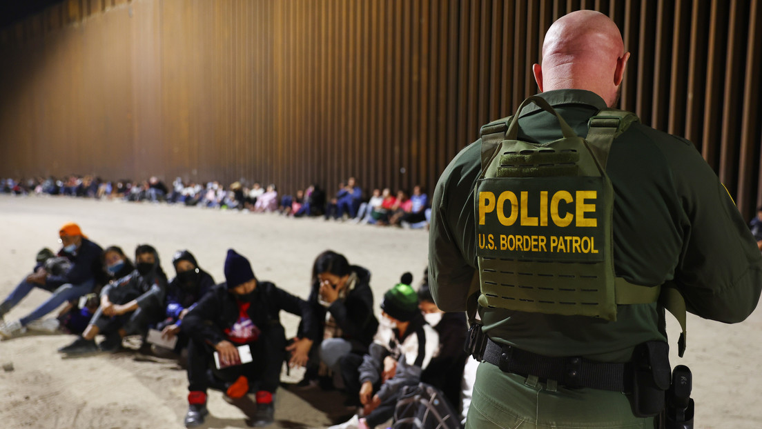 Nuevo récord: Más de 234.000 personas trataron de ingresar a EE.UU. desde la frontera con México en abril (y la cifra puede aumentar)