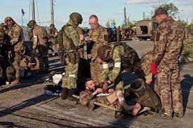 265 combatientes del batallón Azov y militares ucranianos de la planta Azovstal se rindieron en un día, informa el Ministerio ruso de Defensa